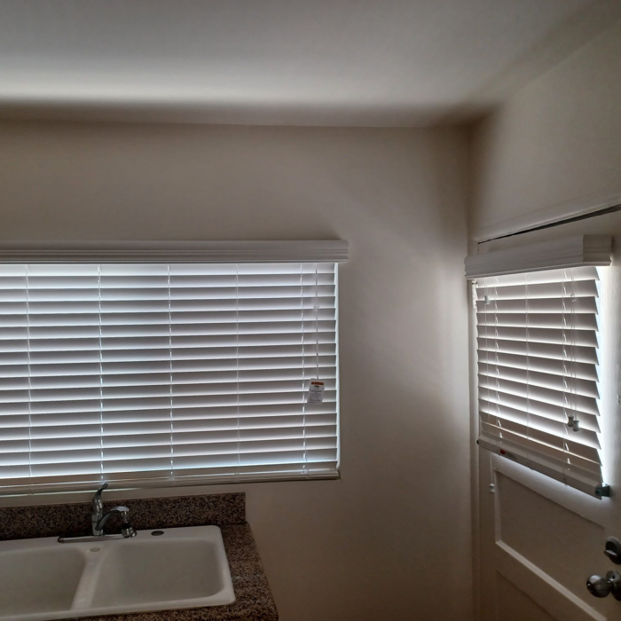 Mini-Blinds